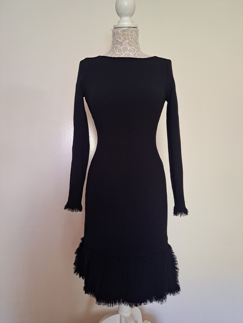 Oscar De La Renta Classic Black Dress  Long-Sleeve Feather Hem Dress